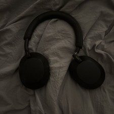 Broken Sony WH-1000XM5 Wireless Noise Canceling Headphones Black