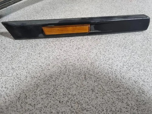 BMW 7 E38 Kotflügelzierleiste vorne rechts 8208387 2.80 1999 33758571