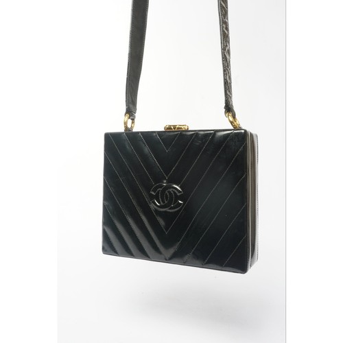 Chanel Vintage Chevron CC Patent Leather Box Bag