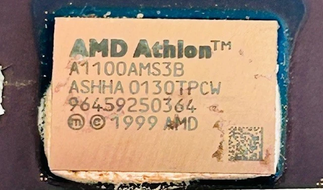 AMD Athlon A1100AMS3B 1.1GHz Socket 462 / Socket A Processor / CPU - Thunderbird - Image 3 of 4