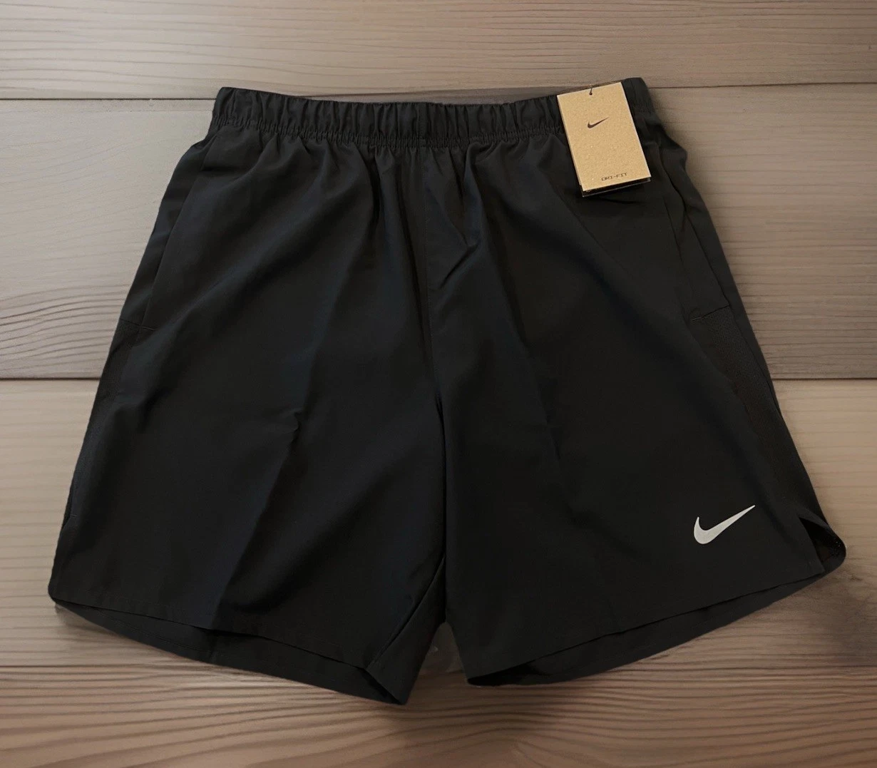 NWT Nike Challenger Men Brief Lined Running Training 7" Shorts Dri-Fit Black M L
Opens in a new wind