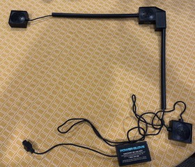 Nintendo NES Power Glove + Sensor Bar Mattel 1989 Vintage Controller &ndash; Lights On