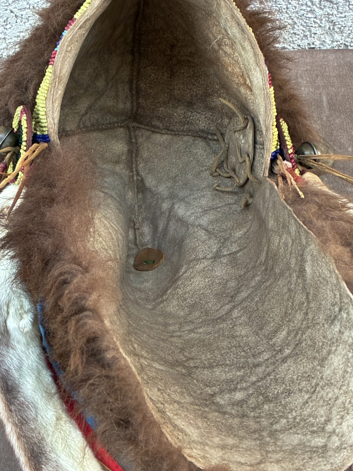 BEAUTIFUL NATIVE AMERICAN PLAINS STYLE BUFFALO HORN BONNET 🦬