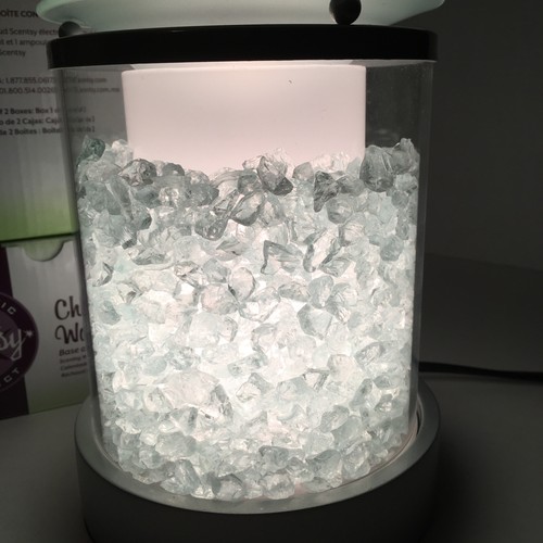 Scentsy Warmer ‘Charmer’ Full Size Silver Warmer Base 2 Boxes Colored Glass - Picture 5 of 17