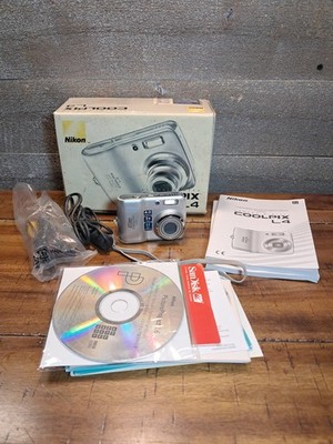 Nikon Coolpix L4 4.0MP 3x Zoom Digital Camera READ Description