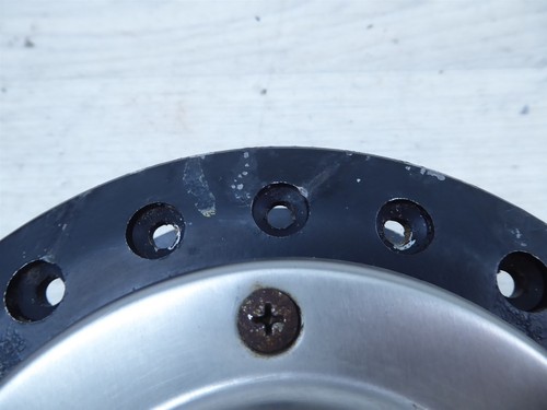 Kawasaki H1 500 H2 750 Z1 900 PL1306-18. front wheel hub - Picture 4 of 10