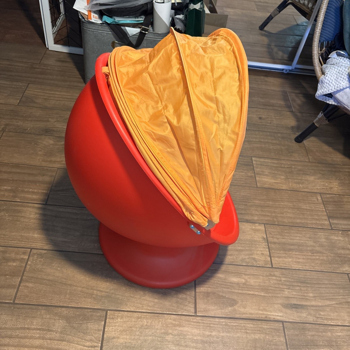 IKEA Ps Lömsk Swivel Red Egg Pod Chair CHILD KIDS Orange Canopy