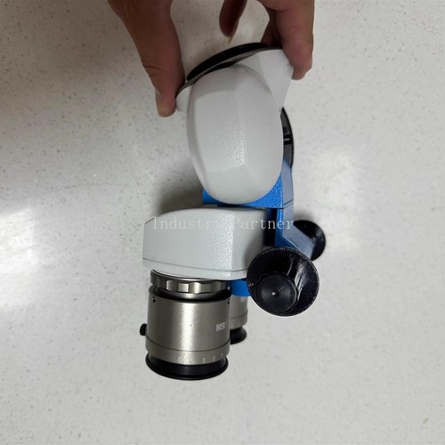 Moller-Wedel 0-180° Inclined Microscope Binocular Head w/ 10x/22B Eyepieces. - Foto 4 di 6