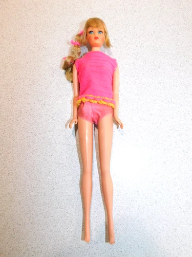 Barbie:  VINTAGE Blonde SIDE PONYTAIL TALKING BARBIE Doll w/Factory Hair Set!