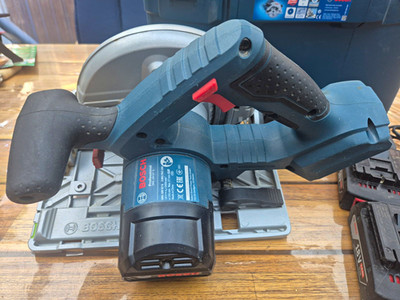 Bosch Professional GKS 18V-57 G Akku-Kreissäge 18V 3x 2,0Ah Akkus Koffer