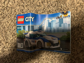 LEGO Police Station 60141. 99% Complete. Box and Instructions. Read Description.
