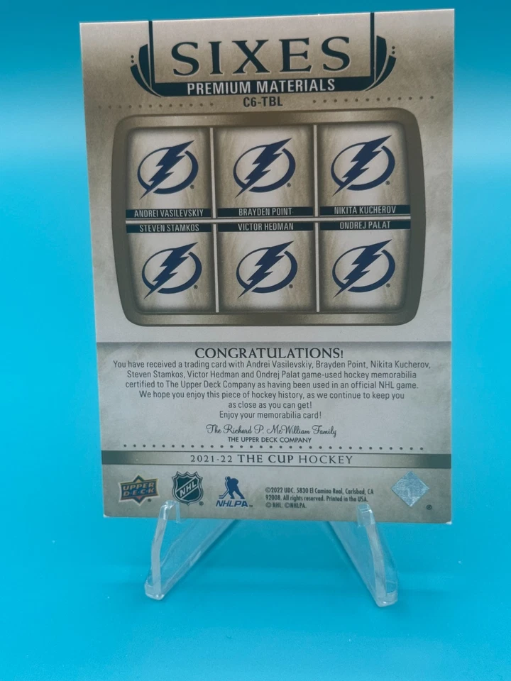 21-22 UD The Cup Sixes Hockey Materiales Premium/3 Tampa Bay Lightning Juego Usado Foto 2 de 4