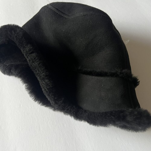 CAPPELLO A SECCHIELLO UGG PELLE DI PECORA SHEARLING NERO TAGLIA LARGE/EXTRA LARGE NUOVO SENZA ETICHETTE - Foto 8 di 11