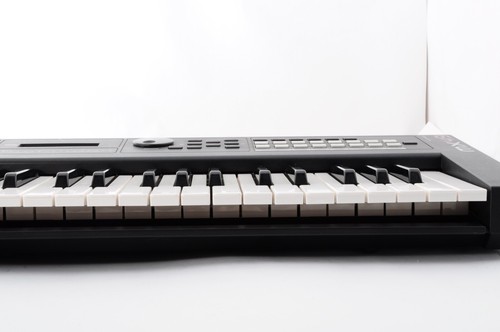 Yamaha MX49 49-Key Keyboard Synthesizer JBUN01054 With AC Adapter In-stock - Picture 8 of 20