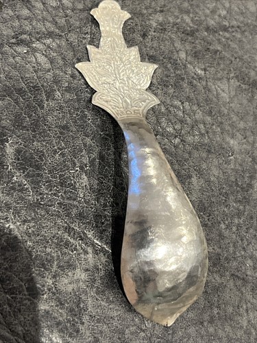Antique Arts&Crafts Style Hammered& Embossed Unmarked Silver Caddy Spoon 10.37g - Picture 9 of 9