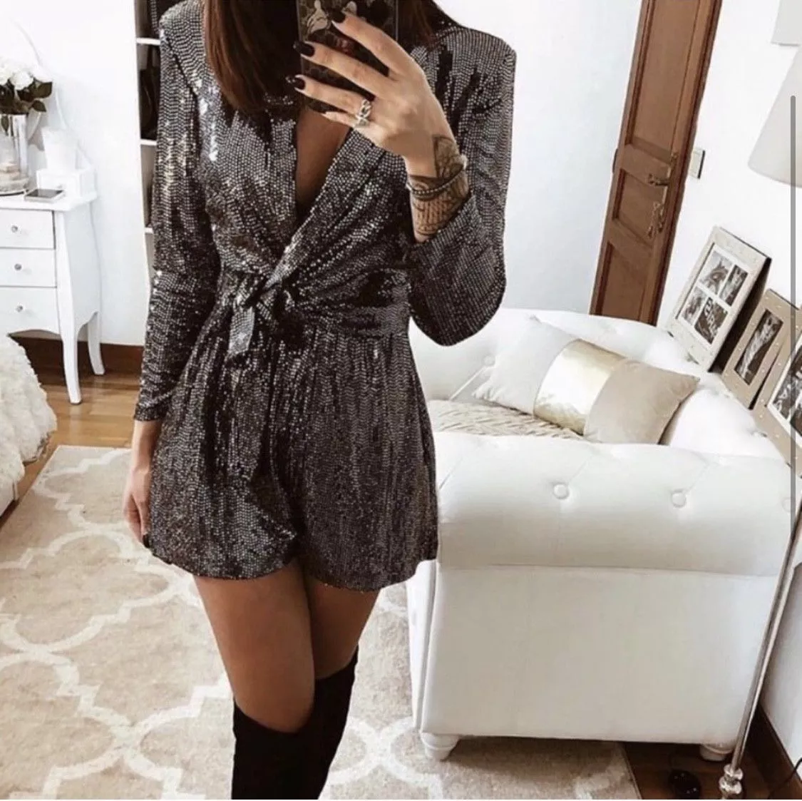 ZARA SILVER SEQUIN SHINY JUMPSUIT PLAYSUIT WITH V NECKLINE WAIST TIE 0387 184