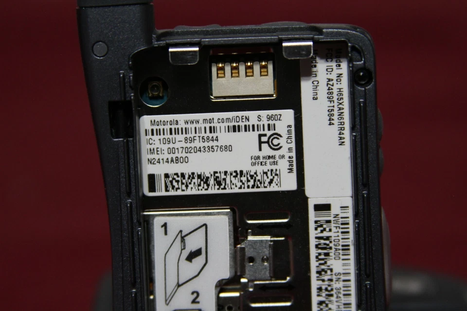 BRAND NEW MOTOROLA i855 Gray (Boost Mobile iDEN) Cellular Phone H65XAN6RR4AN - Image 3 of 4