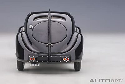 Auto Art Models 1938 Bugatti Type 57SC Atlantic with Disc