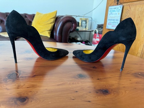 Louboutin Hot Chick 100 Veau Terciopelo/Forro/39/11,5 cm/Negro/Lin Gol - Imagen 8 de 16