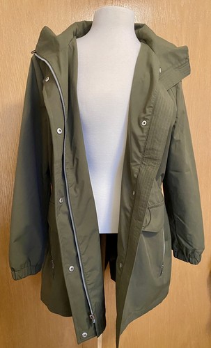 Women’s London Fog Coat - Picture 5 of 12