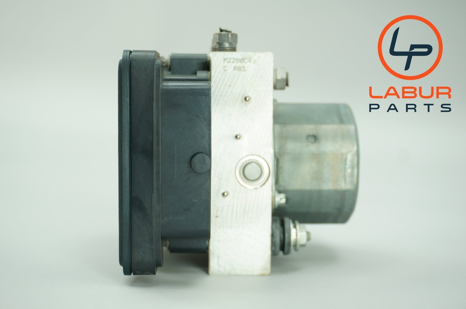M157 14-16 Maserati Ghibli Quattroporte ABS Anti Lock Brake Pump Module A1924