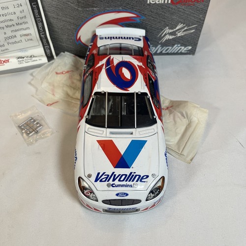 NASCAR 2000 Team Caliber Preferred #6 Mark Martin 1:24 Ford Taurus Valvoline Car - Picture 5 of 10