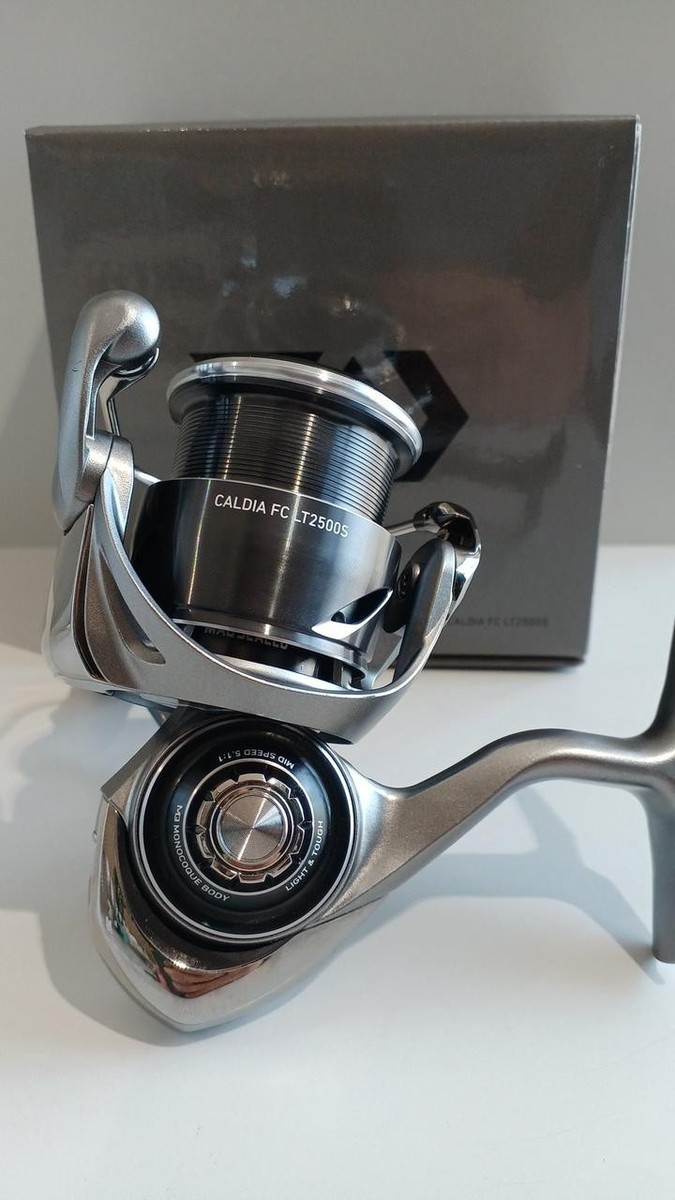 ダイワCALDIA FC2500s DAIWA 25 CALDIA FC LT2500S SPINNING REEL 267079 | eBay