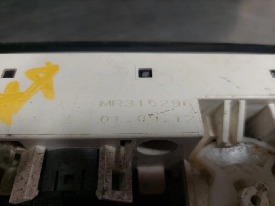 Mitsubishi Eclipse 2000-2002 calor aire acondicionado calentador temperatura climatización climatización Foto 3 de 4