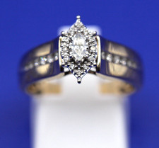 Vintage Estate 14k Yellow Gold and Diamond Engagement/Wedding Ring Size 7 BP16