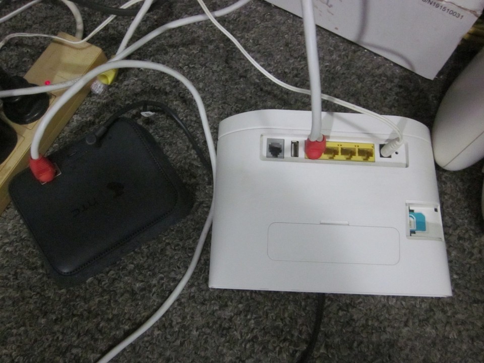 HUAWEI 4G Modem Router B315s-607 - Not lock to any network - Tested ...