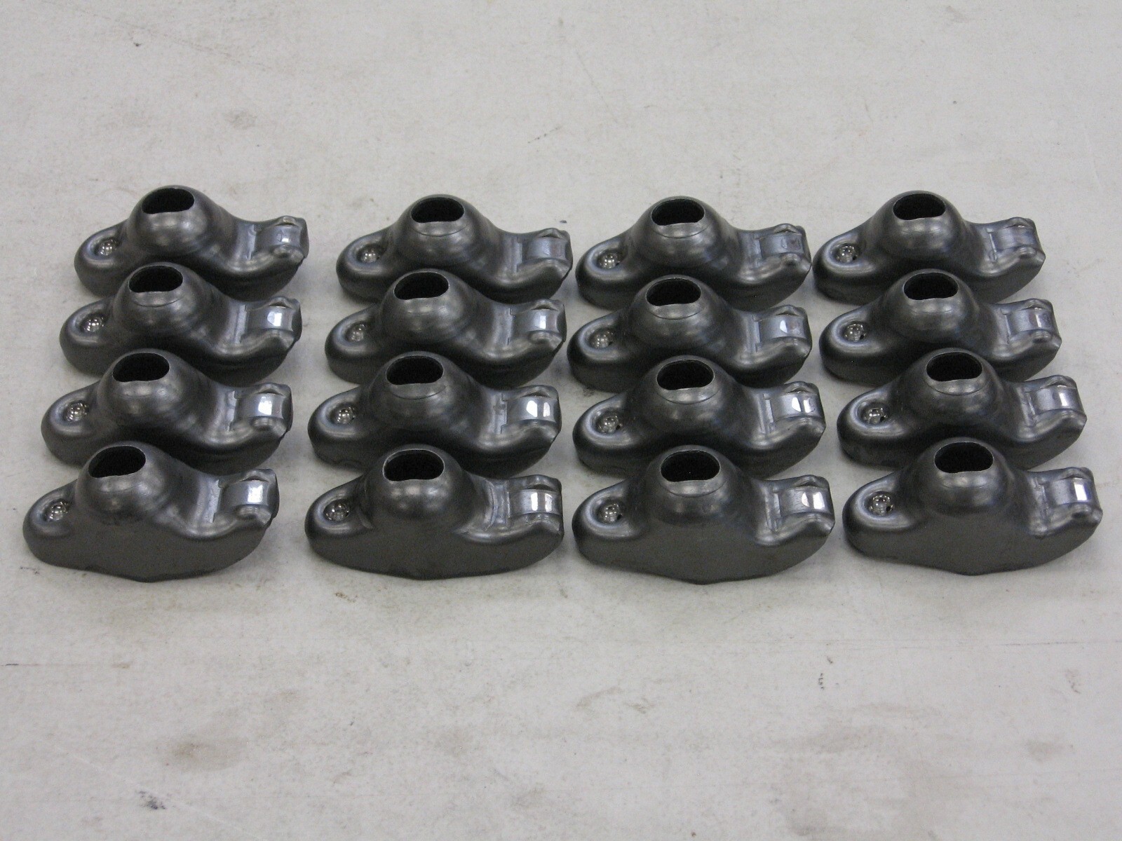 SBC 350 TBI / VORTEC 16 SELF ALIGNING CHEVY ROCKER ARMS OEM USED