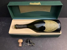 moët chandon A Epernay Cuvée Dom Perignon Bottle Box Cork Cage  Complete EMPTY*