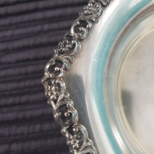 Vintage Silveplated Footed Floral Candy Dish With Handle. - Picture 8 of 10