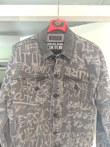 Chaqueta de mezclilla Versace Jeans Couture para hombre 75GAS400 lavado negro patrón £690 auténtica - Imagen 2 de 7