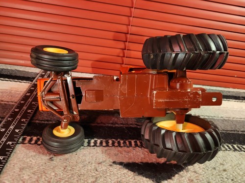 Ertl Allis 7050 1/16 diecast farm tractor replica collectible - Picture 9 of 9