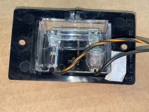 Corvette C4 Center Console Door Courtesy Light and Switch GM OEM 84-96 - Foto 3 di 3