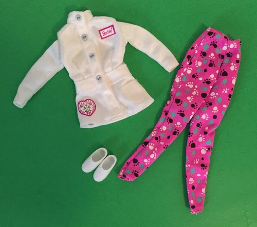 Vintage 1996 Barbie Pet Doctor Uniform Vet Jacket Pants Shoes