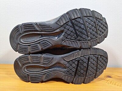 New Balance 990v4 Military Green - M990MG4 - Size 10 Made in New Balance 990v4 Military Green - M990MG4 - Size 10 Made in