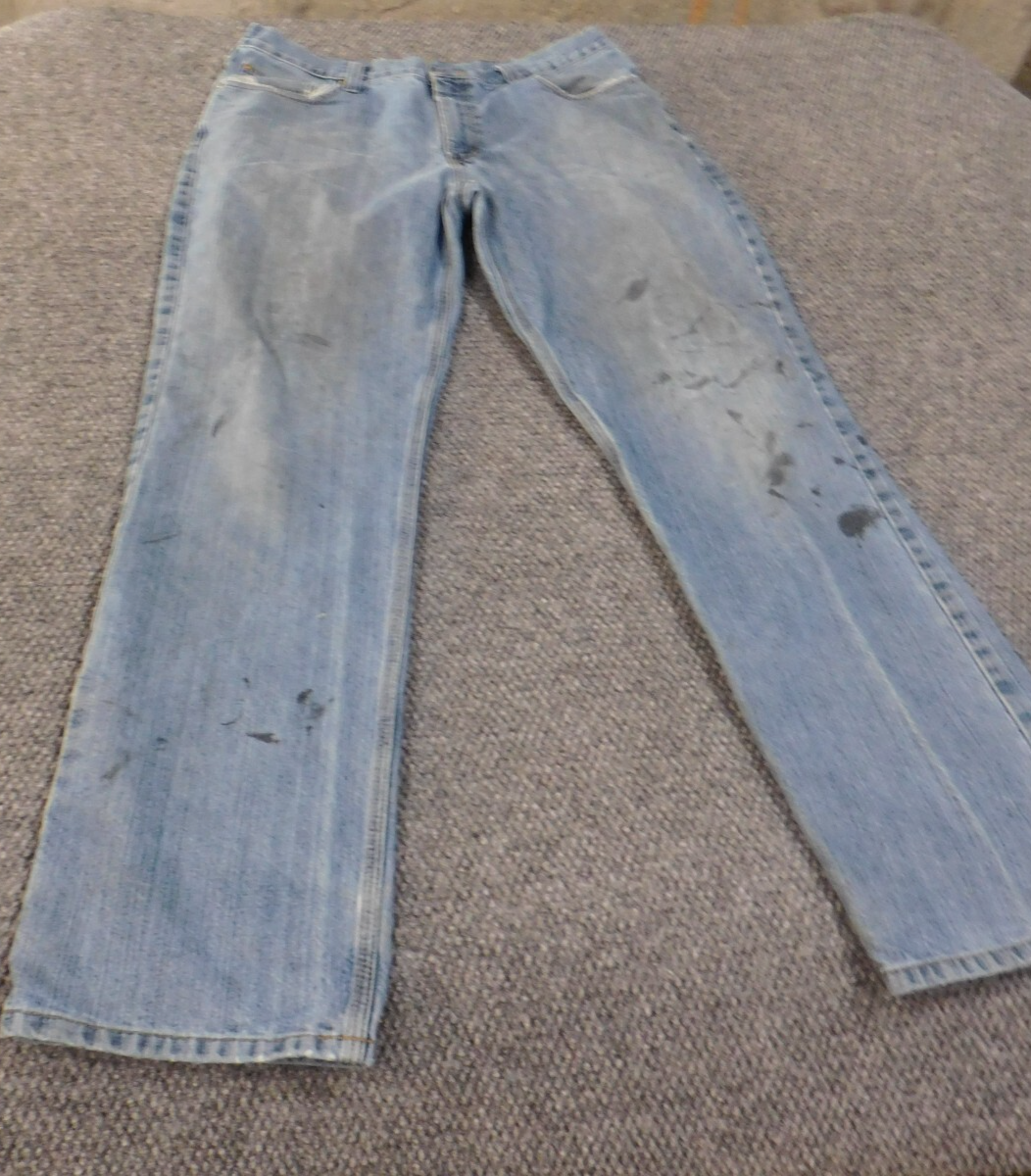 Picture 2 of 12