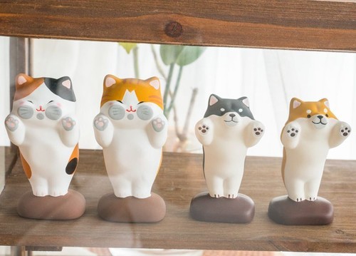 Mint beckoning cat Pettari Rabbit and Frog Figurines, Maneki-Neko,Lucky Charms,