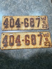 Paire de plaques d'immatriculation Wisconsin 1923 404-687 WIS peinture d'origine