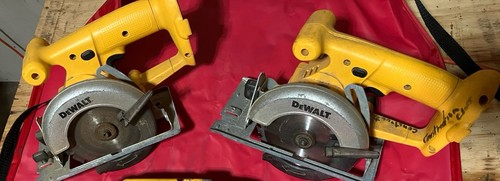 18v DeWalt DW936 5 3/8 trim saw - Picture 2 of 3