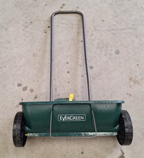 Evergreen Seed and Firtilizer Spreader Lawn Grass