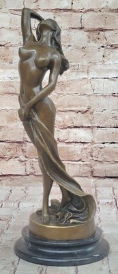 Erotik Kunst Deko Nackte Frau Bronze Statue P. Delor Skulptur Statue Figur