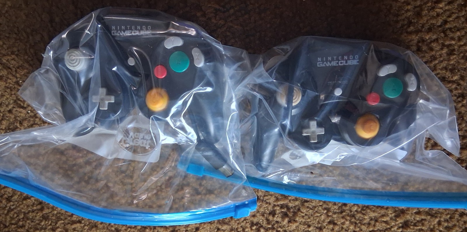 2 GameCube Controllers Black DOL-003 OEM Authentic – Untested