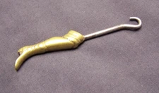 ANTIQUE 1900's BRASS CHILD'S BOOT SHAPED SHOE BUTTON HOOK FOR LACES 3" LONG RARE