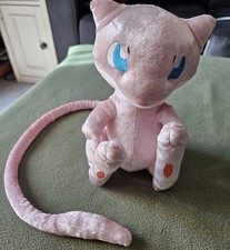 Pokemon Mew Plush 20th Anniversary Limited Edition 2016 TOMY Pink Velvety