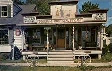 Ashland OH Ohio Possum Run General Store c1950-60s Vintage Postcard