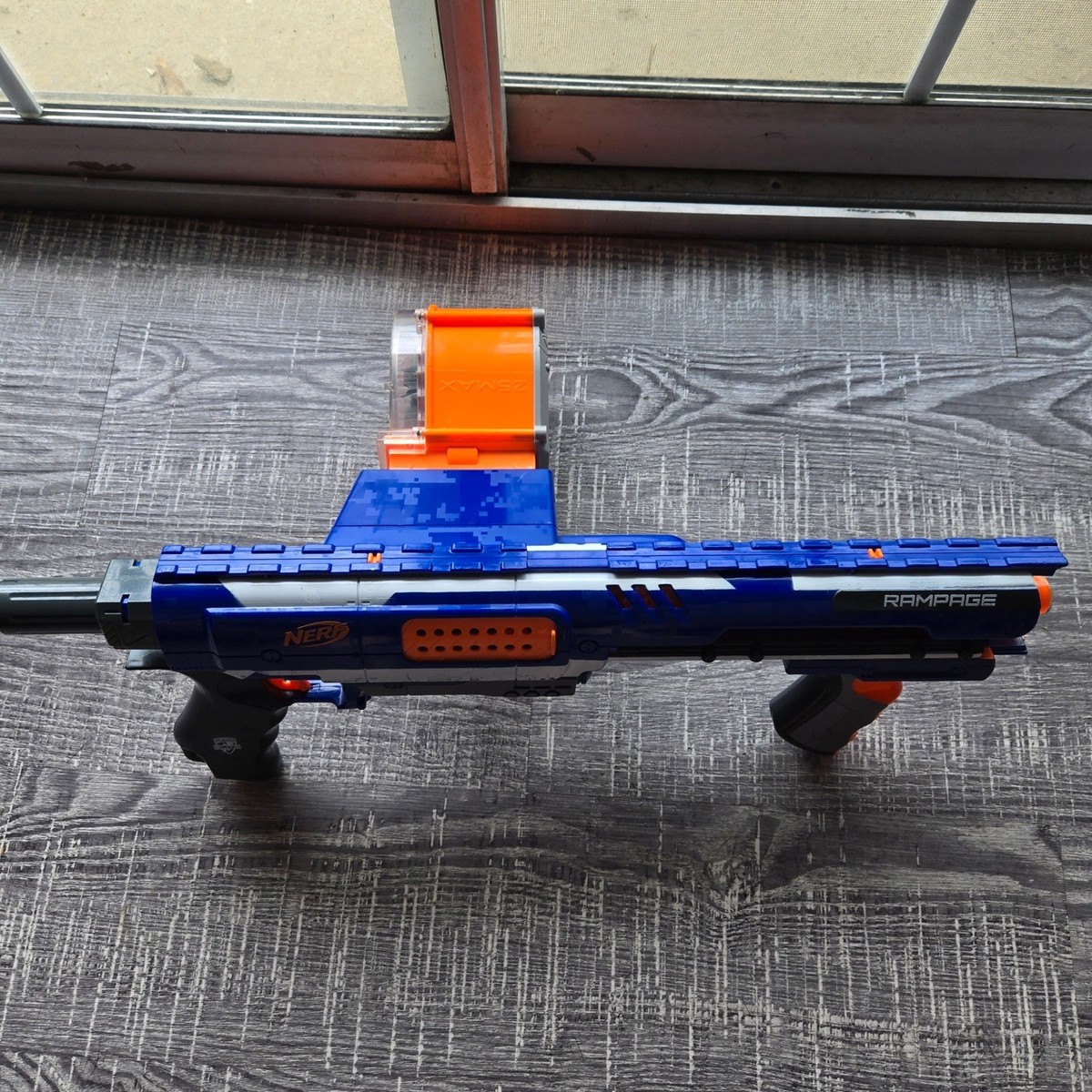 Nerf N-Strike Elite Rampage Blaster with 25 Dart Drum Magazine