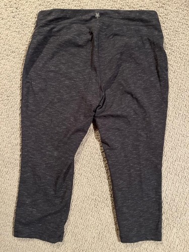 Women's Tek Gear Gray Stretch Capri Pants Size XXLarge EUC - Picture 3 of 5